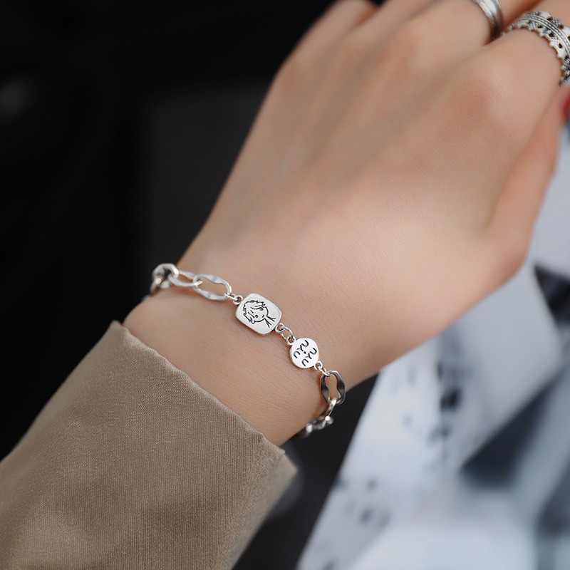 Vòng Tay Kim Loại Mặt Hình Hoàng Tử Nhỏ Phong Cách Vintage Cho Nữ