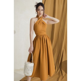 MOLLYNISTA đầm Aubrey nâu vàng chéo cổ