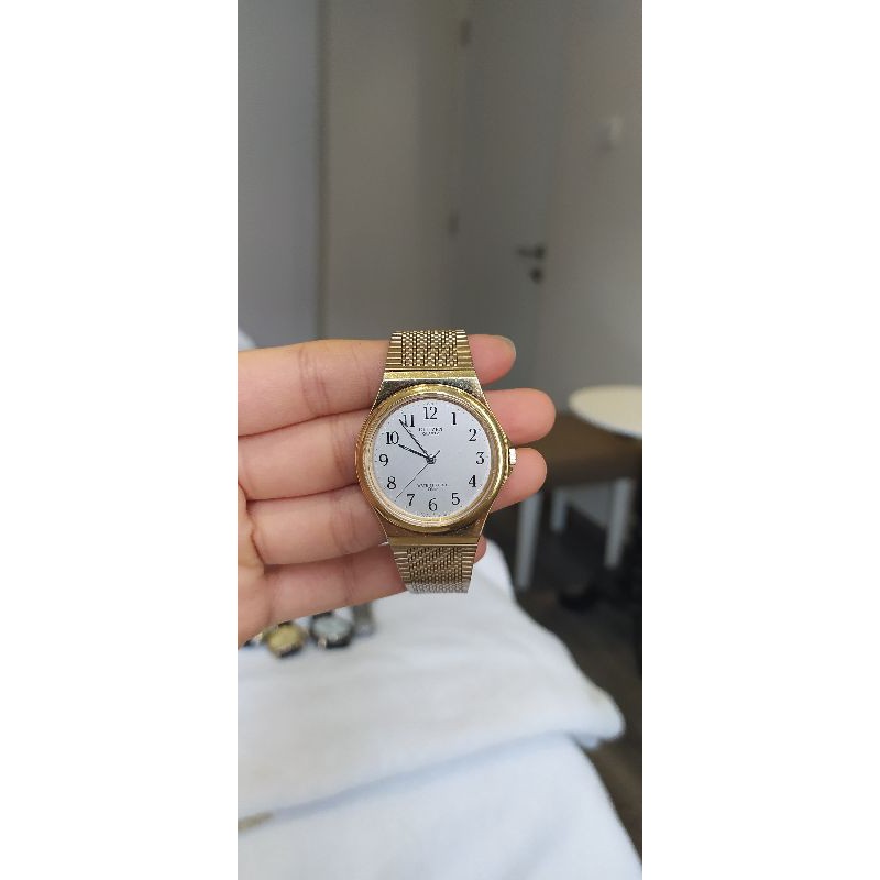 đồng hồ nam casio , Q&Q dây kim loại không gỉ chống nước kích thước mặt 38mm,bảo hành 1 tháng