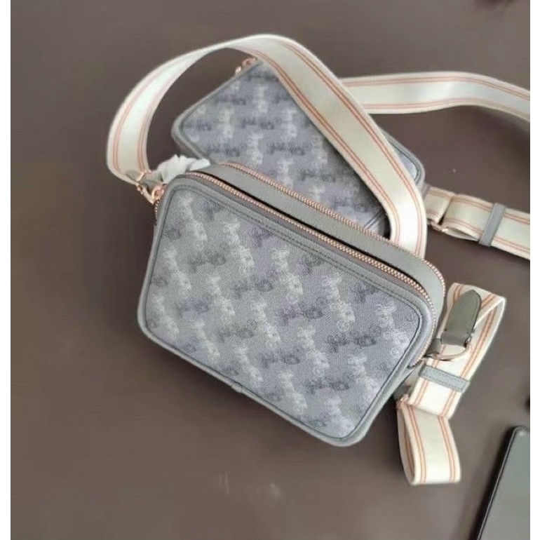 TNS - Túi đeo chéo nam form hộp hottrend Charter crossbody bag carriage-chất da cao cấp-hoạ tiết ngựa xám cá tính