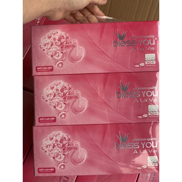 Khăn giấy lụa Bless You ALaVie 2 lớp hộp 180 tờ