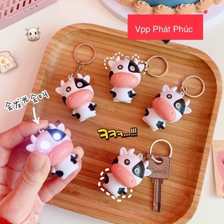 Móc khóa con bò sữa cute mắt có đèn phát sáng, phát ra tiếng kêu ngộ nghĩnh