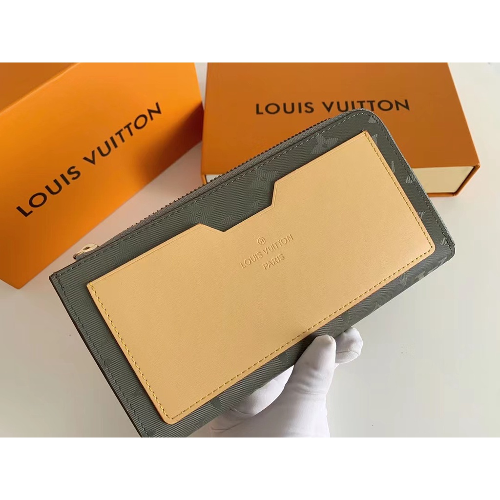 Sẵn sàng giao hàng Ví nam hàng hiệu Louis Vuitton LV mới có hộp