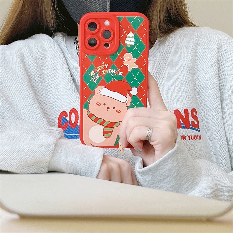 Ốp lưng iphone Gấu ấm áp cạnh vuông 6/6plus/6s/6splus/7/7plus/8/8plus/x/xr/xs/11/12/13/pro/max/plus/promax | BigBuy360 - bigbuy360.vn