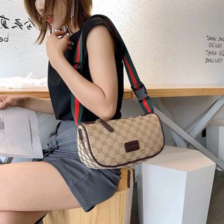 Túi xách nữ hoạ tiết LV