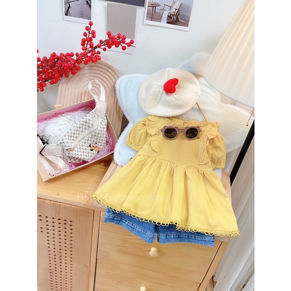 Set áo đũi vàng quần jean bé gái