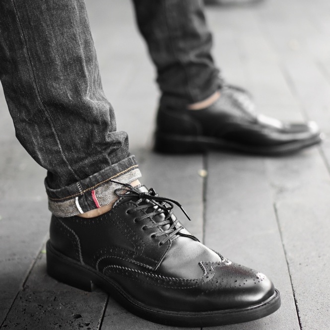 [CAO CẤP] Giày tây công sở nam màu đen Mũi tròn da thật 2 lớp BROGUE cổ điển văn phòng Sartorial đế phíp gỗ BH1 năm