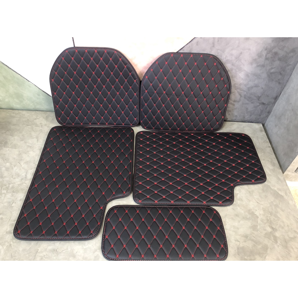 BỘ 5 TẤM LÓT SÀN XE Ô TÔ 4-5 CHỖ DA PU CAO CẤP
