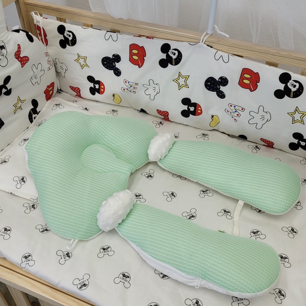 Gối cho bé dáng chữ U, gối chặn cho bé chống giật mình, chống méo đầu. Gối ôm đa năng dùng 4 mùa