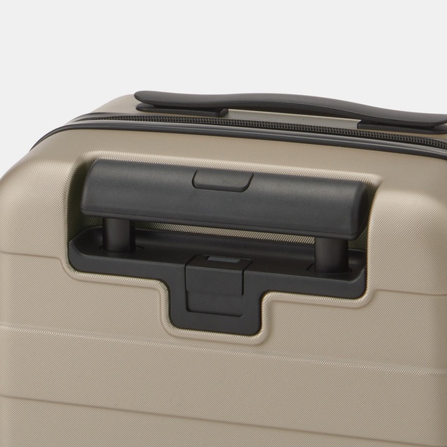 Muji Vali Du Lịch Cứng 20L