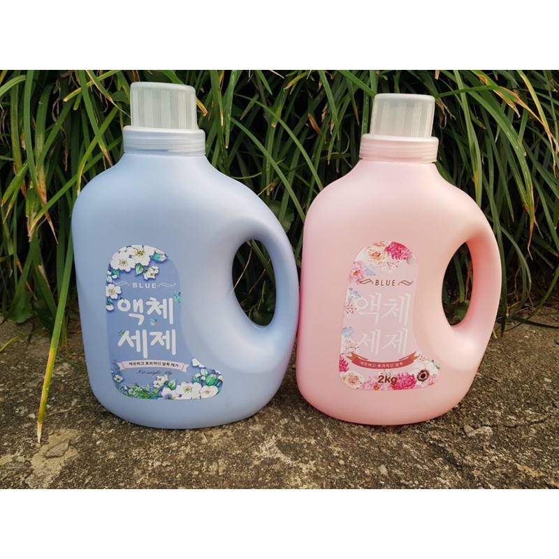 Nước Giặt Blue Hàn Quốc 2L Can Màu Tím