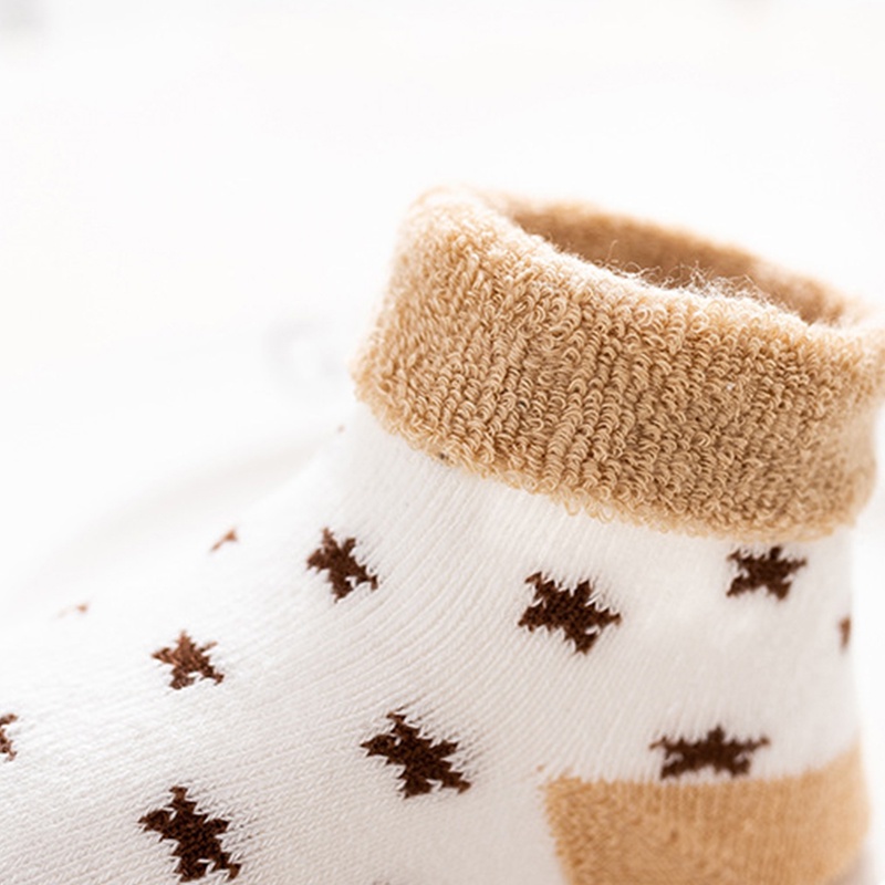 Set 5 Đôi Vớ Cotton Dày Ấm Áp Họa Tiết Động Vật Dễ Thương Cho Bé