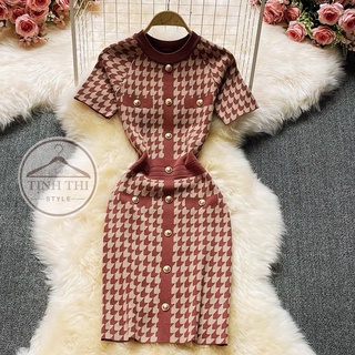 Đầm họa tiết răng sói cổ tròn phối nút, đầm body thun len gân phối cúc xịn