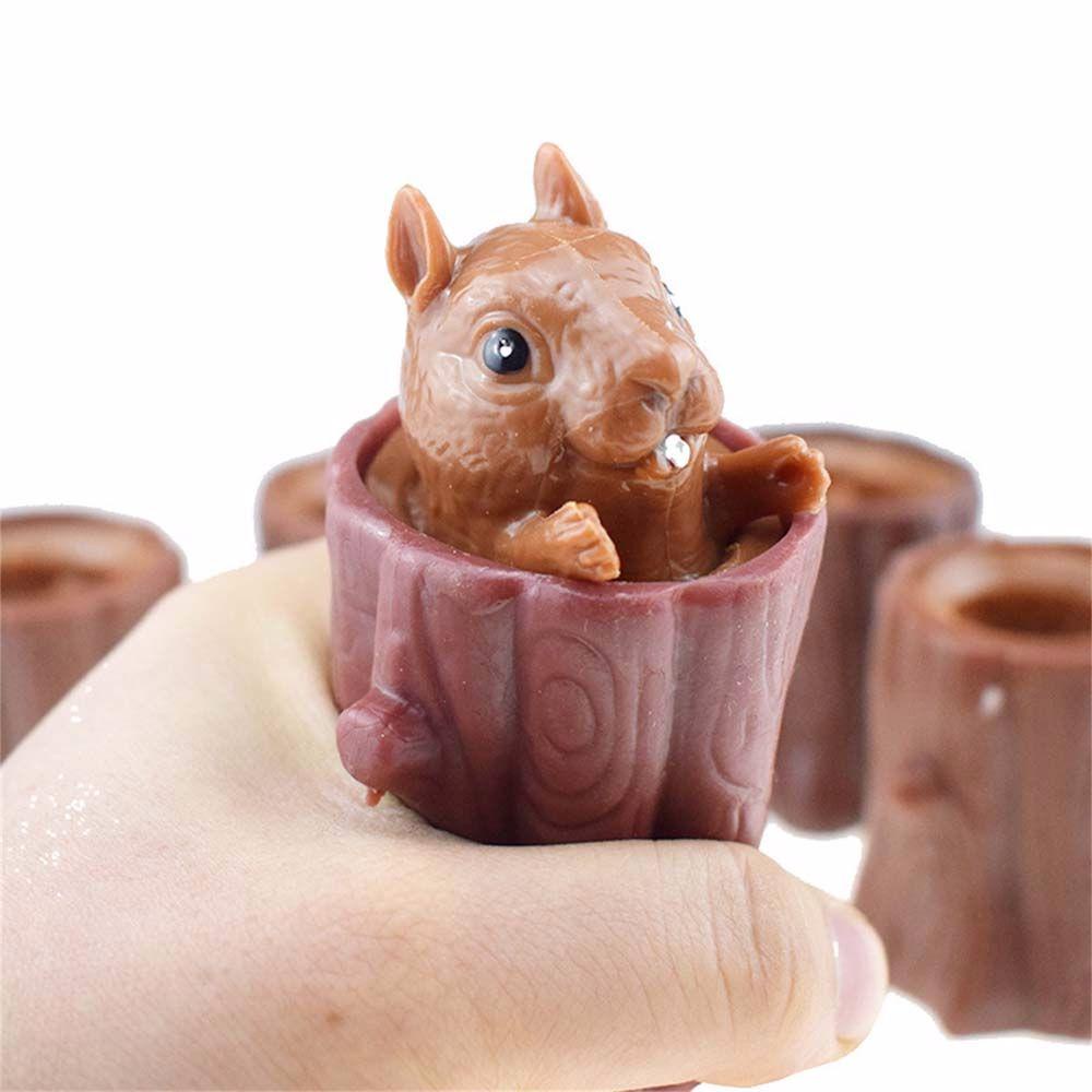 Đồ Chơi Xốp Squishy Giảm Stress Hình Chú Sóc Ăn Cây Dễ Thương Cho Bé