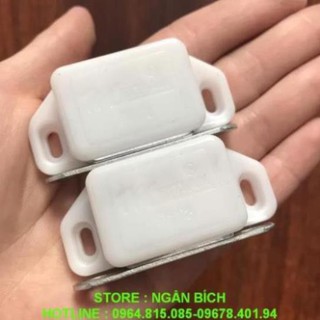 Từ hít , từ hút  , Nam châm hít cửa cánh tủ