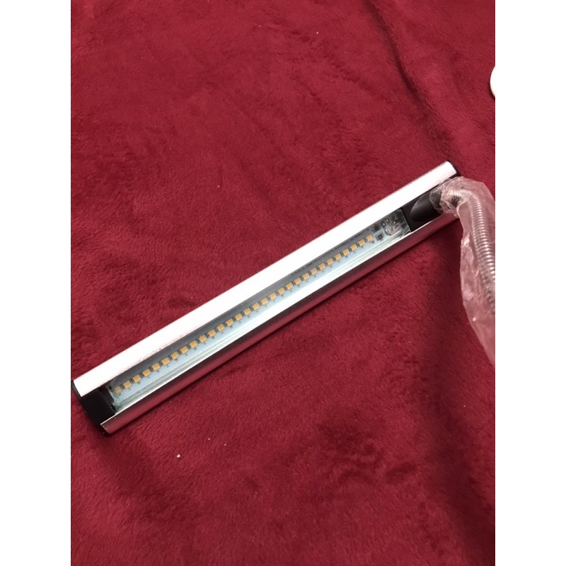 Đèn led quang hợp Zako trồng sen đá xương rồng, môn kiểng… trong nhà, đê bàn có đế kẹp tiện lợi