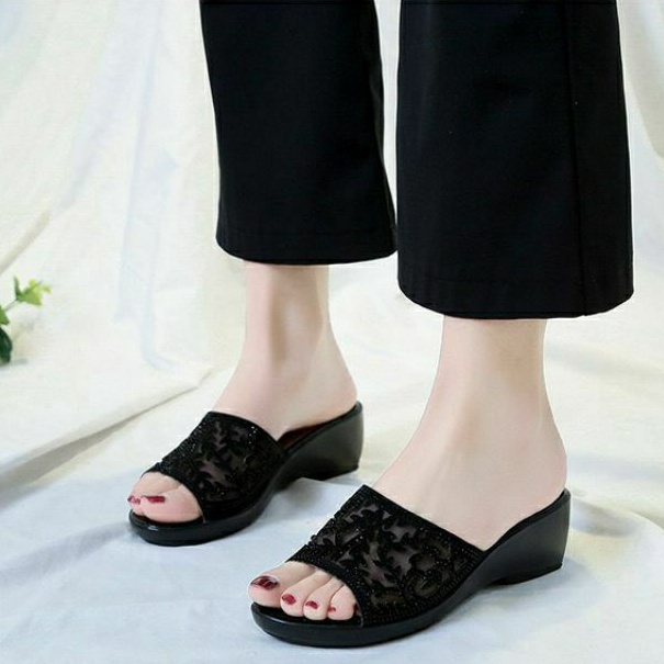 Dép quai ngang cho mẹ đế xuồng cao 3.5cm