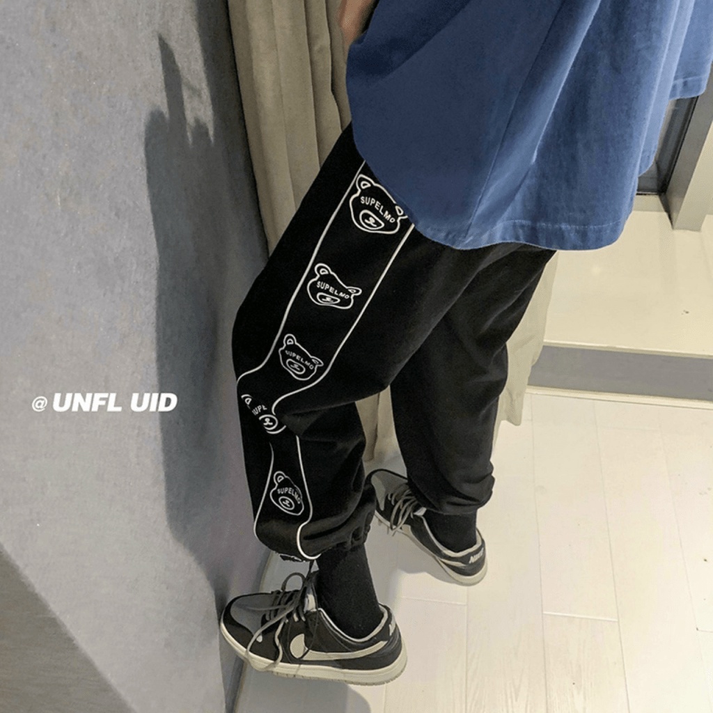 Quần Dài Thể Thao, Quần Jocker Nam Nữ Ống Rộng Có Dây Rút Gấu Kiểu Dáng Basic In Gấu - [New Unisex]