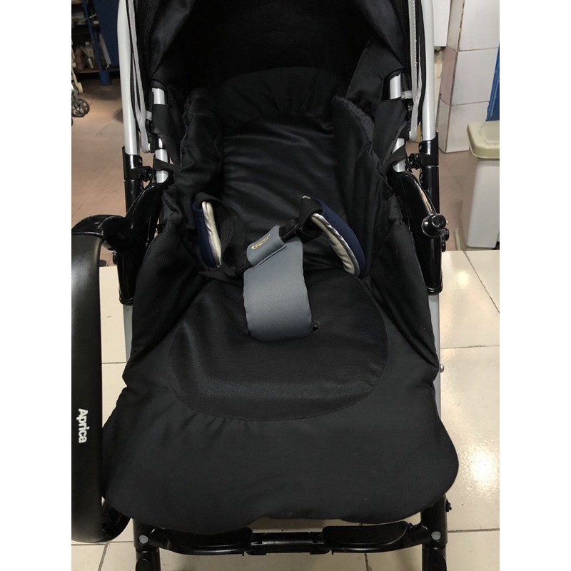 Xe đẩy 2 chiều Aprica Lightweghit