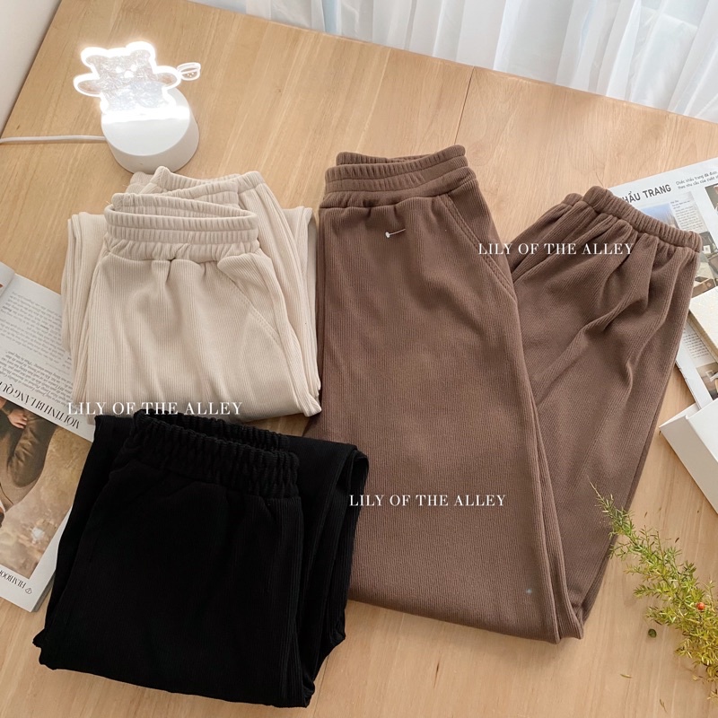 Quần jogger nhung tăm