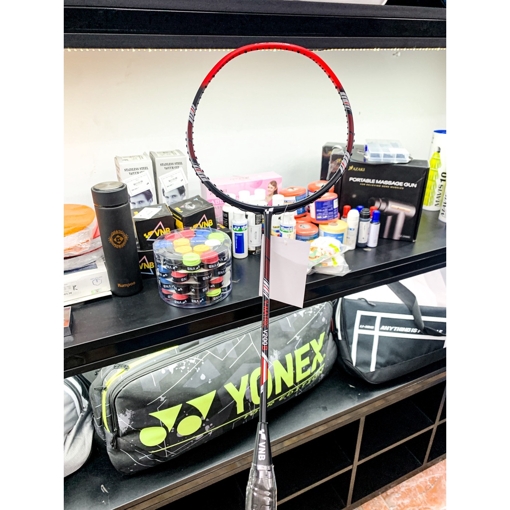 Vợt Cầu Lông VNB V200 Đỏ Chính Hãng Carbon siêu nhẹ