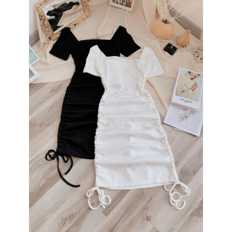 ĐẦM CỔ VUÔNG RÚT DÂY HÔNG