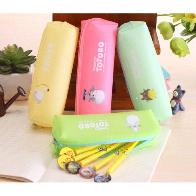 Hộp bút totoro