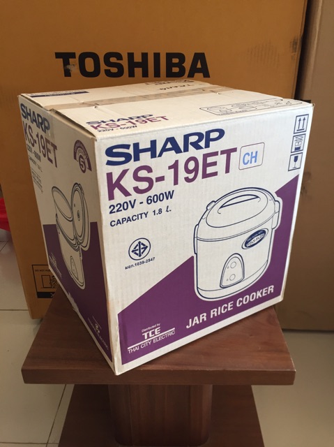 Nồi cơm điện 1.8 lít Sharp KS-19ET nhập Thái Lan