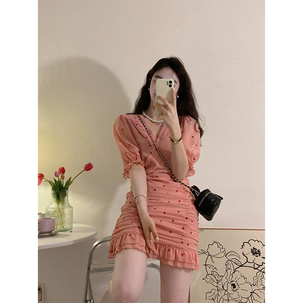 Đầm chiffon Đuôi Cá Ngắn Tay Phồng Thêu Họa Tiết Ngọt Ngào Thời Trang Mùa Hè