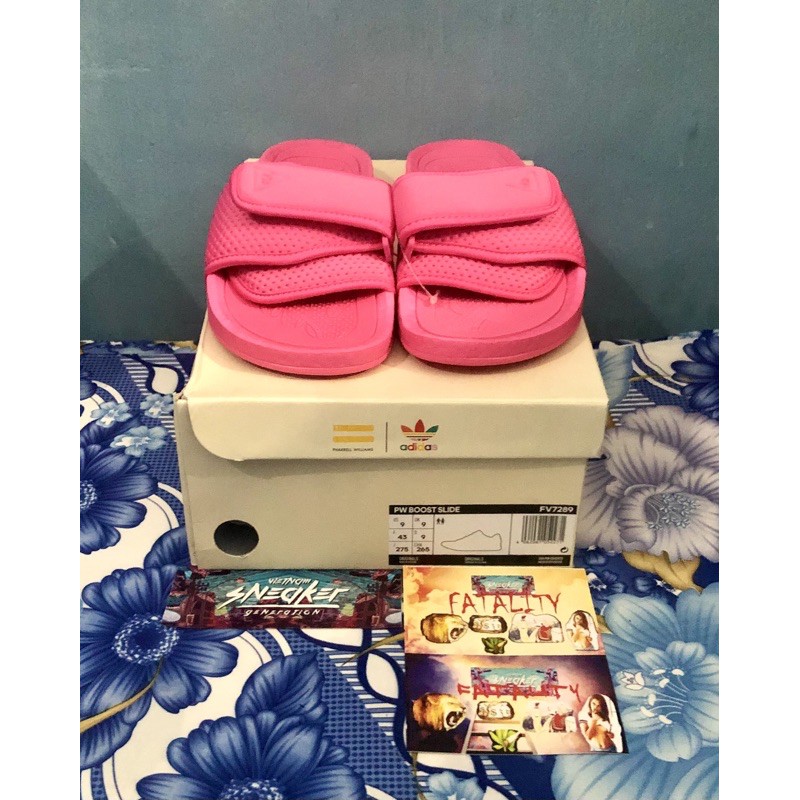 adidas Boost Slide Pharrell Semi Solar Pink