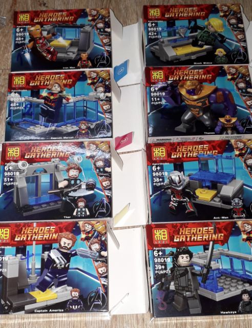 Lắp ráp 1 hộp Siêu Anh Hùng AVengers 98019 có nhiều chi tiết bằng nhựa ABS