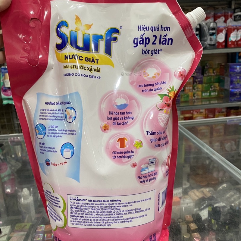 Nước giặt Surf hương cỏ hoa diệu kỳ túi 3.3kg