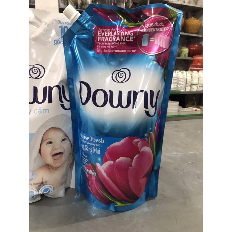 Túi Nước Xả Vải Downy 1,6L Hương Nắng Mai/ Gió Mát/ Da Nhạy Cảm