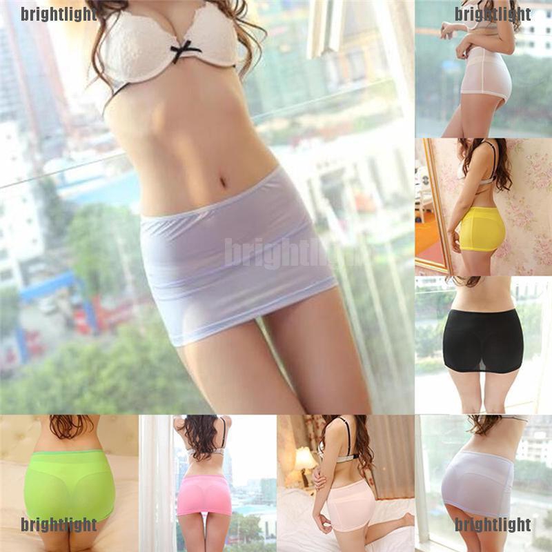 Váy Ngắn Ôm Dáng Quyến Rũ