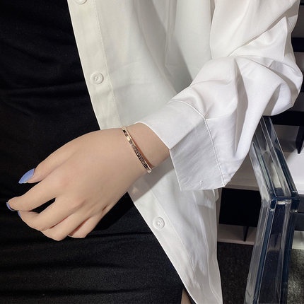 Vòng tay titan đôi nam nữ không gỉ lắc tay bạc thiết kế đơn giản thanh lịch vòng tay đôi trang sức titan cao cấp