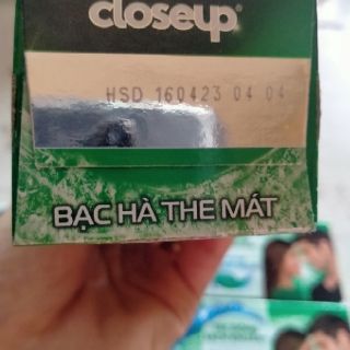 Kem đánh răng Closeup bạc hà 180g