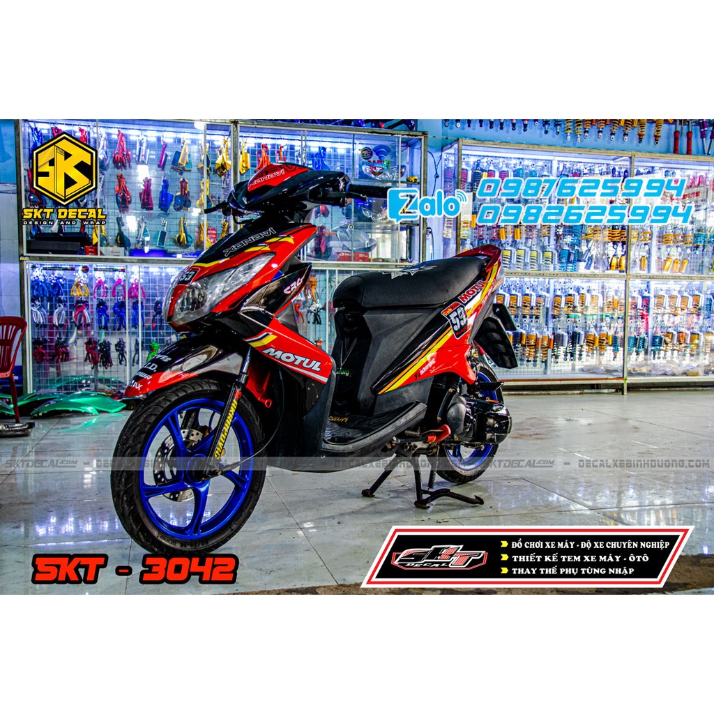 Tem trùm luvias đỏ đen sticker