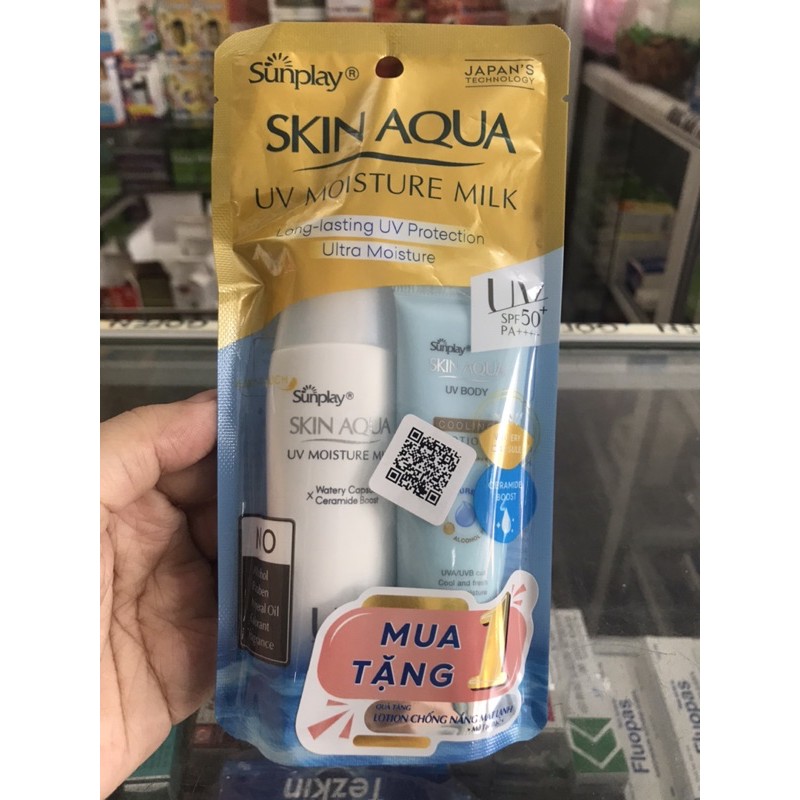 KEM CHỐNG NẮNG DƯỠNG DA ẨM MỊN - SUNPLAY SKIN AQUA UV MOISTURE MILK - Ưu đãi mua 1 tặng 1