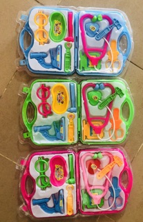 vỉ đồ chơi bác sĩ