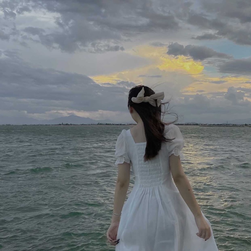 VáyĐầm trắng voan lụa tay lỡ BVM dáng dài freesize 🌟 | BigBuy360 - bigbuy360.vn