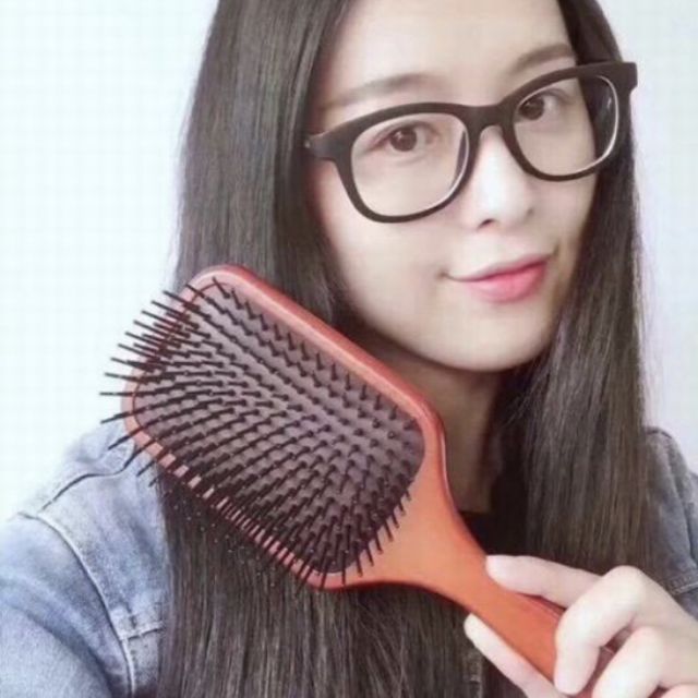Lược chải tóc rối