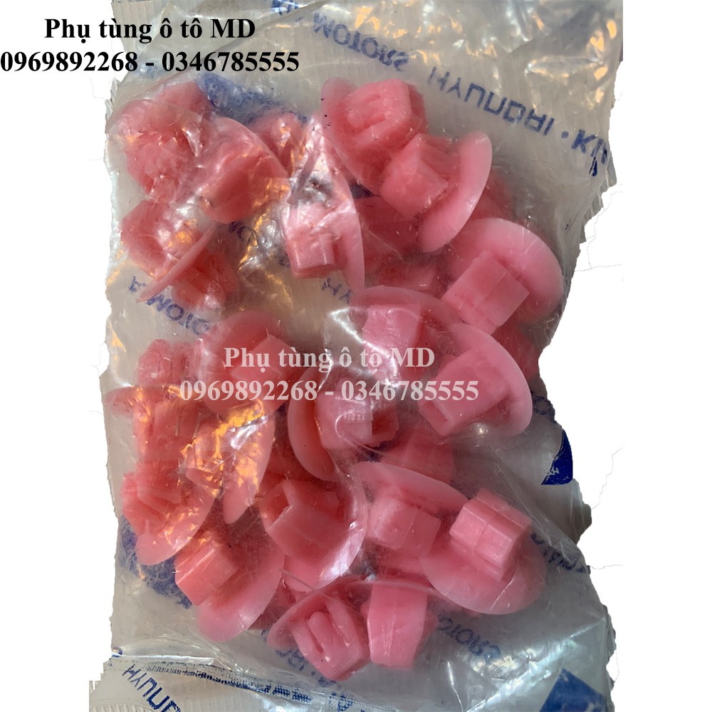 Vít nhựa bắt sàn , ốp phồng xe . Đủ kích cỡ , màu sắc thay thế được cho nhiều dòng xe khác nhau.
