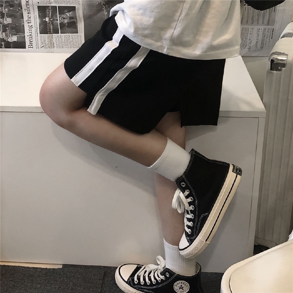 Quần Đùi Kiểu Dáng Đơn Giản Dễ Phối Đồ 239016Quần Short Ống Rộng Phối Túi Thời Trang Cho Nam Nữ