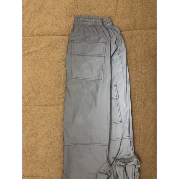 Quần BDG phản quang Urban Oufitters