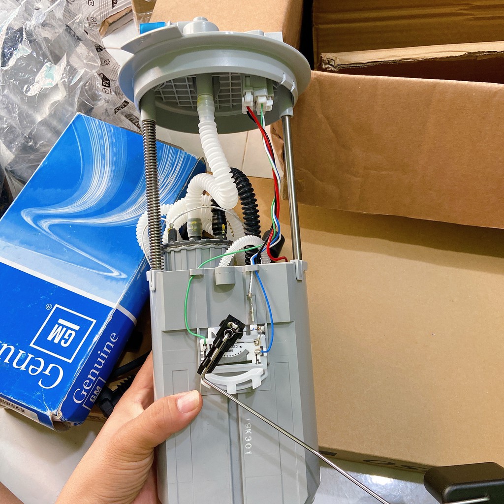 Bơm xăng Captiva C100 2007-2012 chính hãng GM 42353014