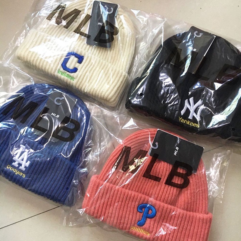 Mũ Len Thêu Chữ Phong Cách Hàn Quốc Cho Cặp Đôi