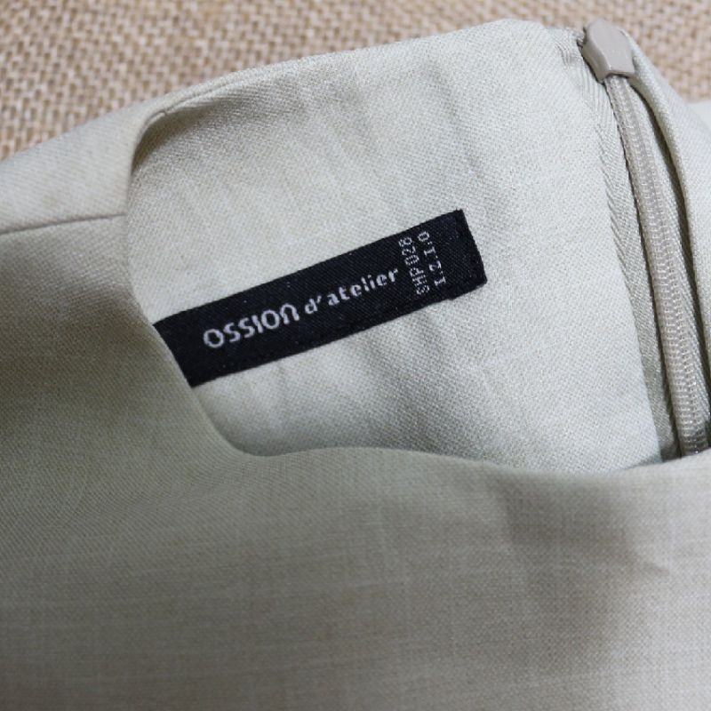 Váy công sở Linen Ossion dáng suôn màu xanh bơ | BigBuy360 - bigbuy360.vn