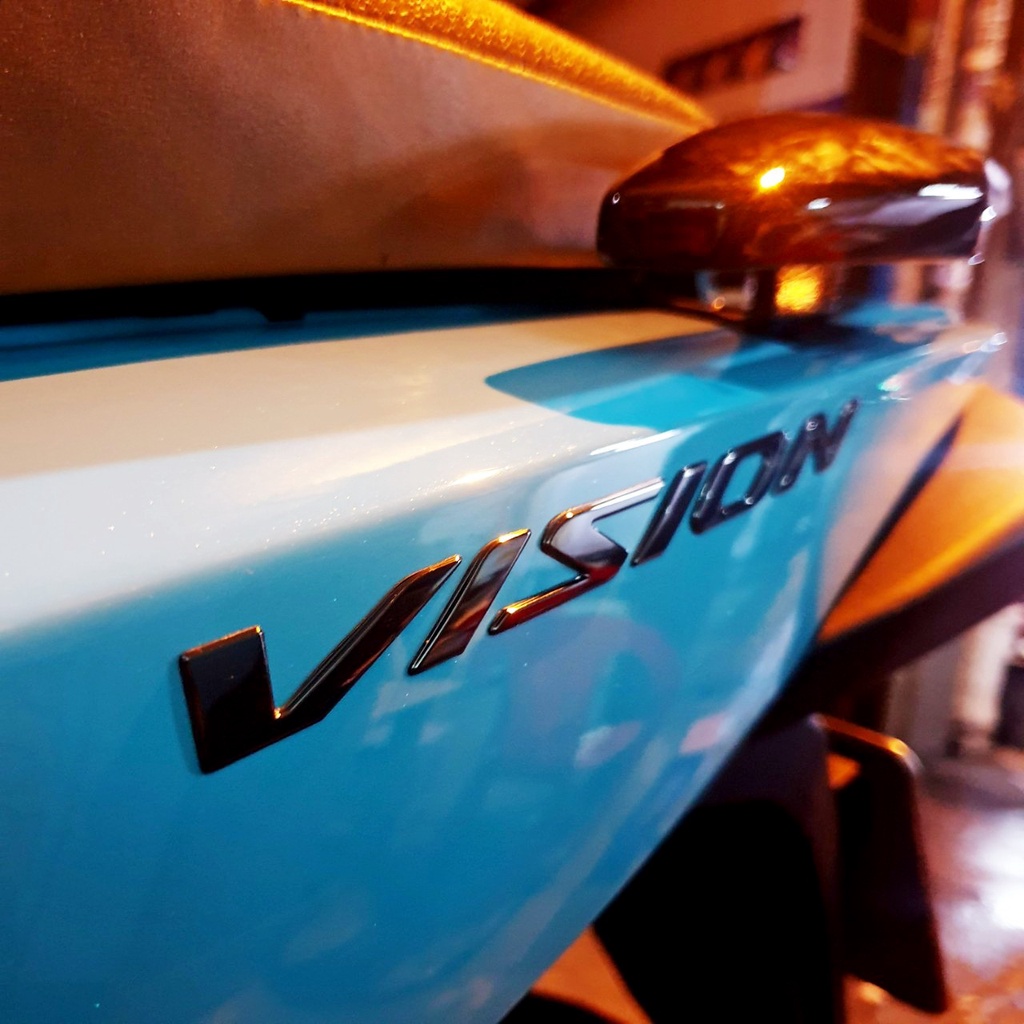 TEM VISION 2021 CHỮ NỔI 3D MÀU ĐEN KHÓI HÀNG CAO CẤP SIÊU NÉT GIÁ 1 CẶP