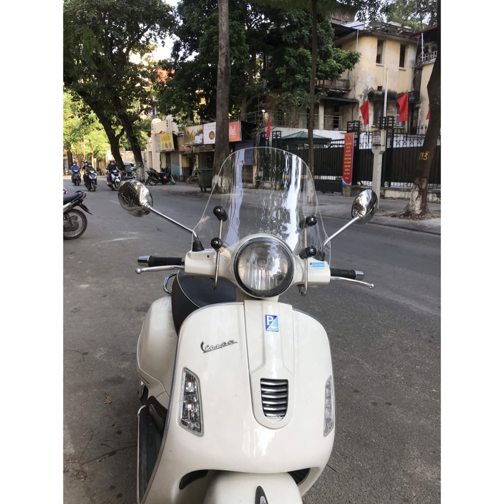 Kính chắn gió xe Vespa GTS 39cm