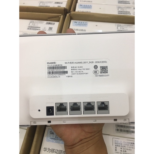 Huawei B311B-853 Bộ phát wifi từ sim 3G/4G truy cập 32 thiết bị, Hỗ trợ 4 cổng lan.